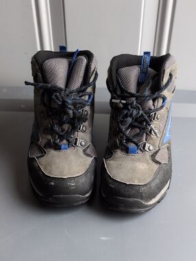 Hi-Tec Gray and Blue Kids Hiking Boots - size Youth 4